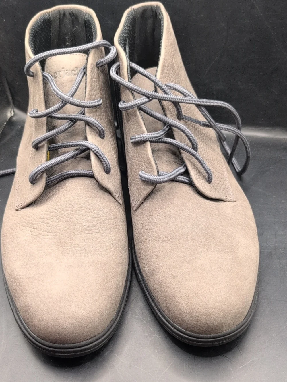 Amberjack The Chukka Steel Gray Men's Nubuck Leather  size 9.5